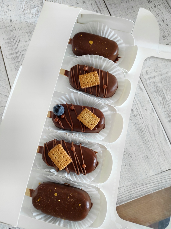 Pudełko na ciastka na patyku, eklery , cakepops. (2)