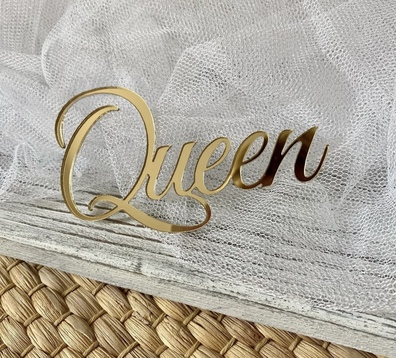 Topper na bok tortu Queen 10*6 cm plexi złote