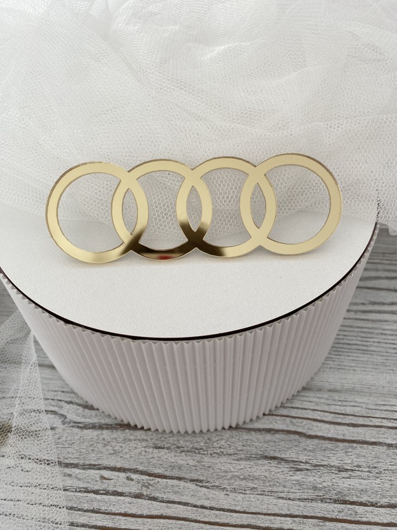 Topper Audi 10*3,5 cm Plexi  (3)