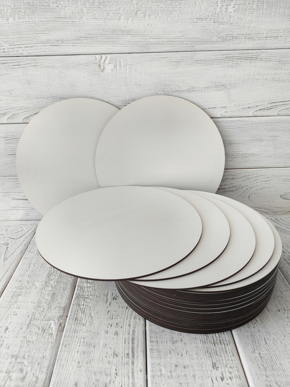 Podkład pod tort białe sztywne HDF 26 cm 100 szt (2)