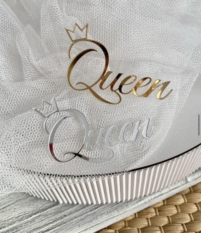 Topper mini Queen plexi 7*4,5 cm