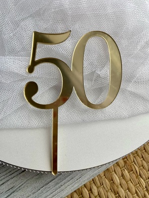 Topper cyfra 50 złote plexi na patyku 