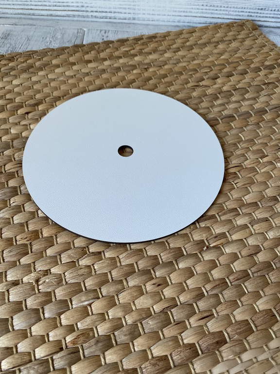 Podkład z otworem (piętro) do tortu piętrowego 18 cm. (2)